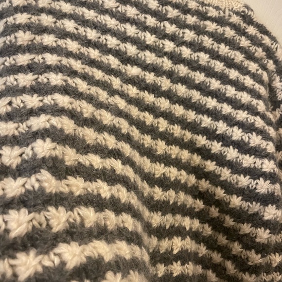 J Crew Vintage Wool Mohair Mix Sweater - Picture 3 of 4